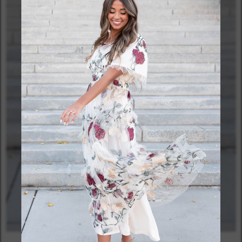 Floral Embroidered Maxi Dress in White with Burgundy Accents - Picture 3 of 9